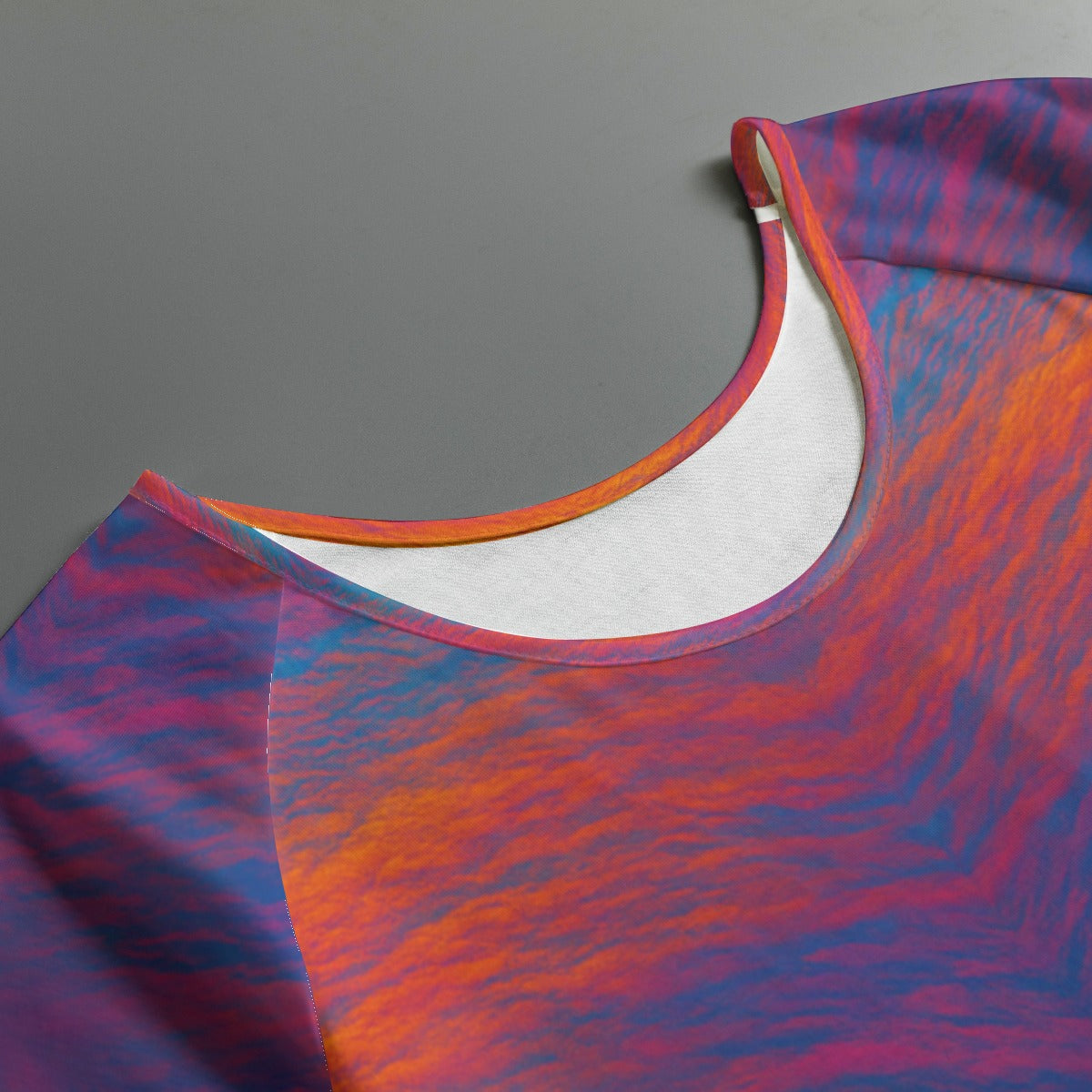 Women's Round Neck T-shirt With Raglan Sleeve