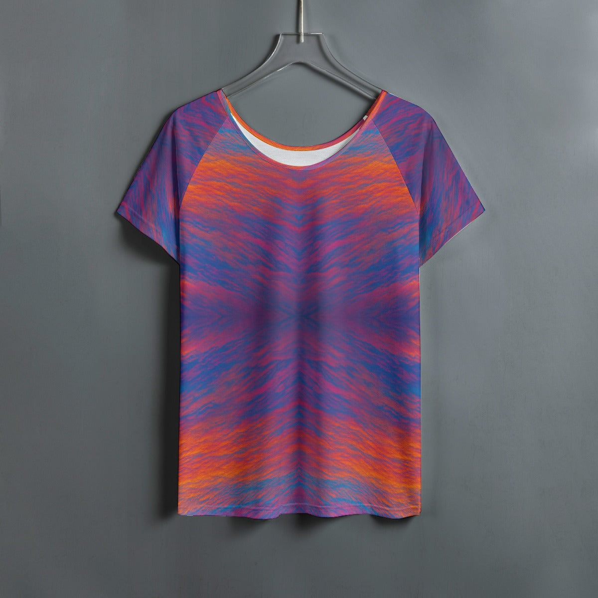 Women's Round Neck T-shirt With Raglan Sleeve